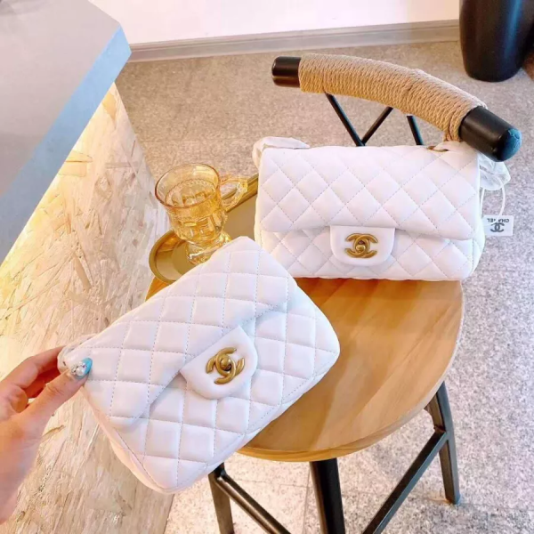 Chanel Black Sheepskin Metal Ball FLAP BAG Flap Bag - 图片 4